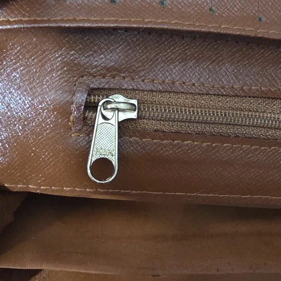 Louis Vuitton Monogram Wallet - Picture 7 of 12